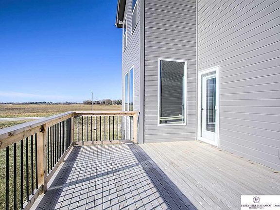 4th image of 20807 Camden Ave