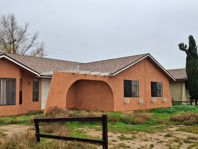 8500 Fernwood Ave — Photo 3