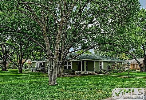 2nd image of 3720 Winslow Dr