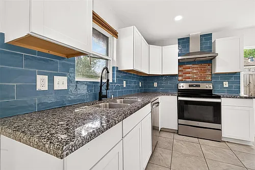 29311 Raestone St Photo 1