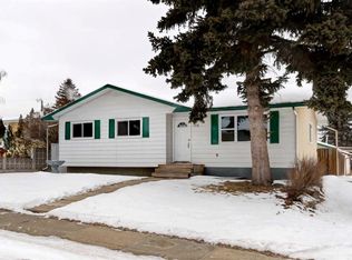 708 S Sacramento Pl SW, Calgary, AB T2W0R5