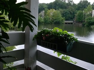 3150G Covewood Ct, Falls Church, VA 22042