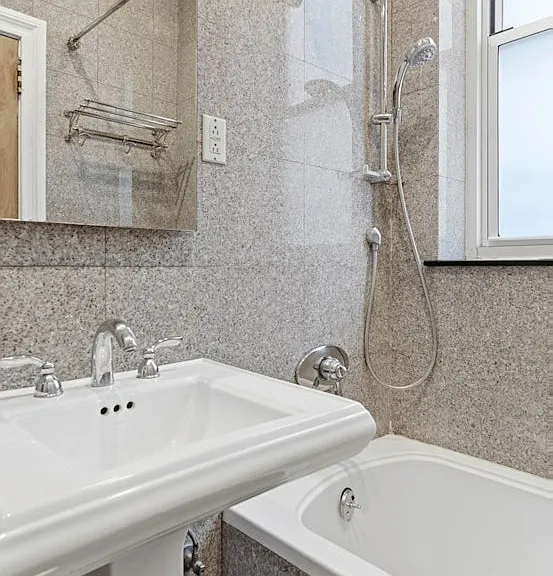 50 W 67th St #2F — Photo 10