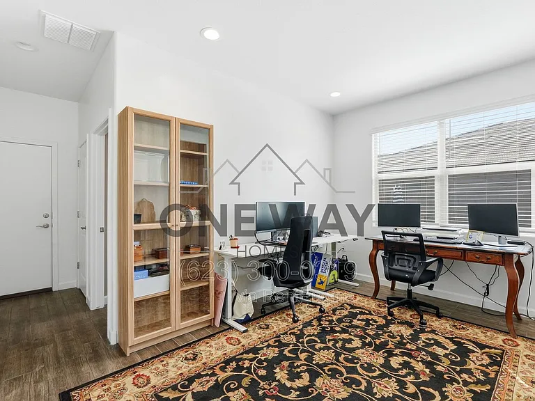 30558 W Clarendon Ave — Photo 19