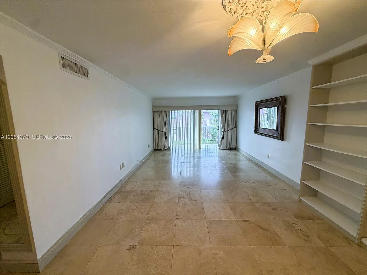 Village At Dadeland Condo — Photo 2