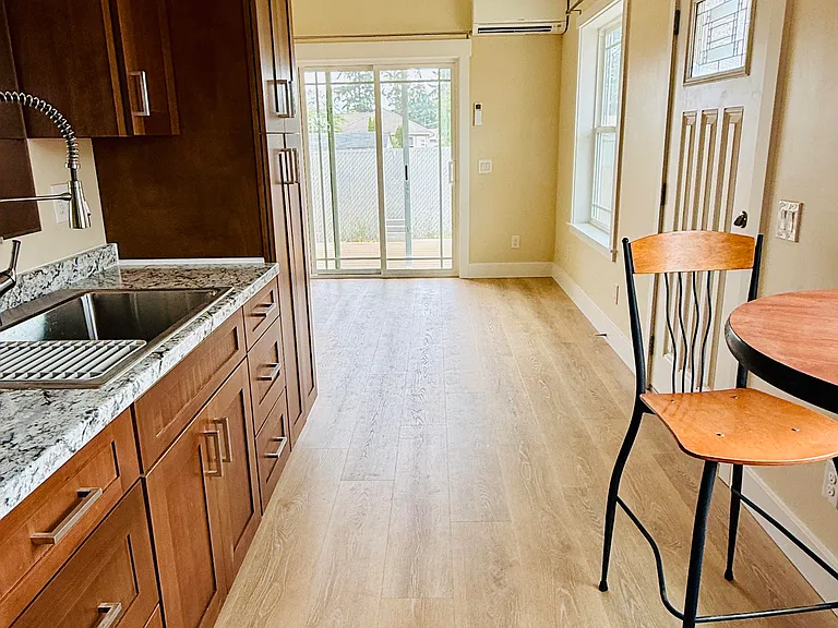 Full-size kitchen and pantry space