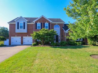 6117 Balsam Dr, Milford, OH 45150