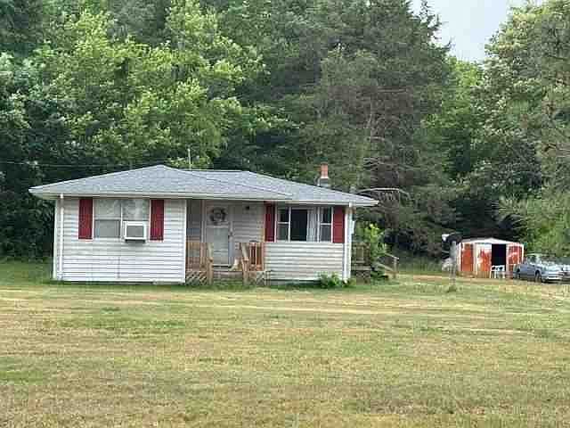 1st image of 2392 W River Rd