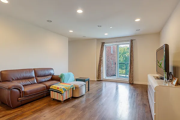 1138 Ocean Avenue #7G