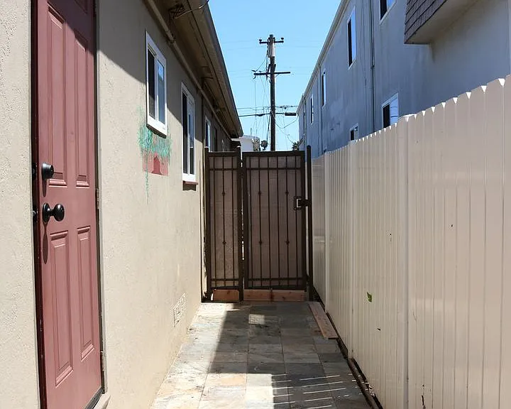 4746-4756 1/2 Point Loma Ave — Photo 17