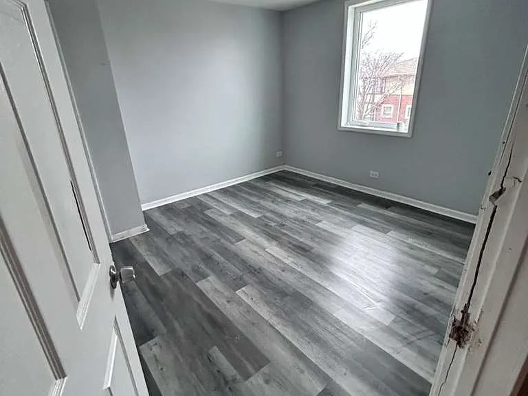 7 Division St #1B — Photo 2