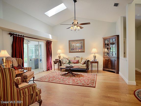 3rd image of 3670 Mary Lou Ln