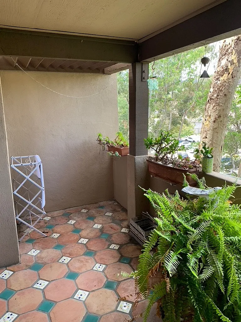 3 bed, $1,200 — Photo 4