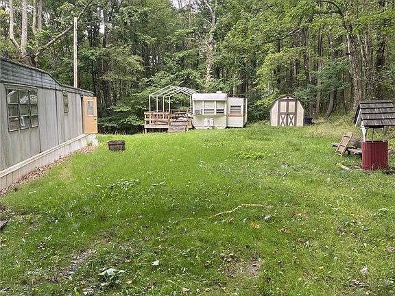 3rd image of 314 Upper Sandy Run Rd