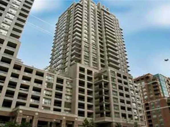 909 Bay St #2304, Toronto, ON M5S 3G2