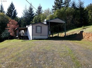 490 Memory Ln, Oakland, OR 97462
