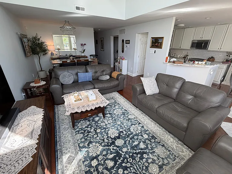 5086 Raintree Ct — Photo 8