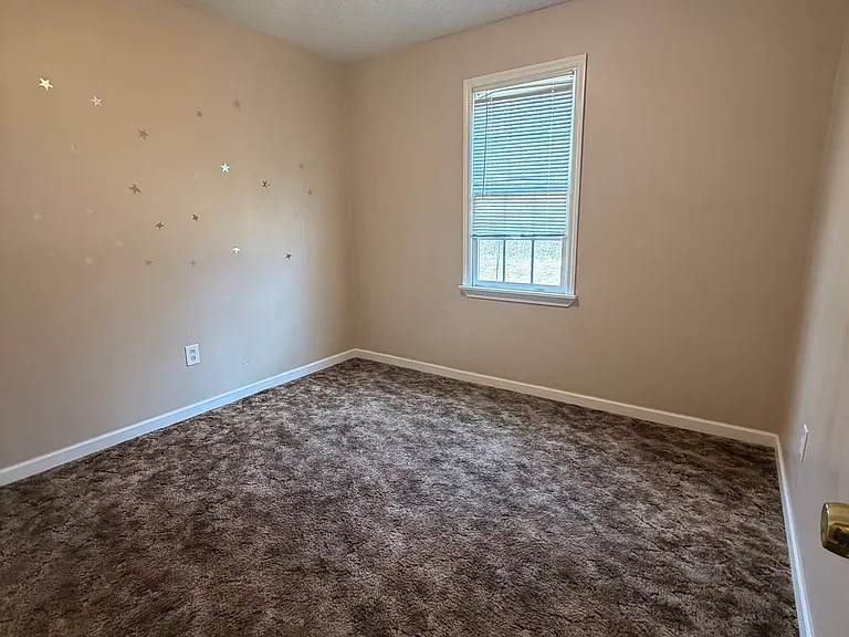 4951 Martin Farms Dr — Photo 4