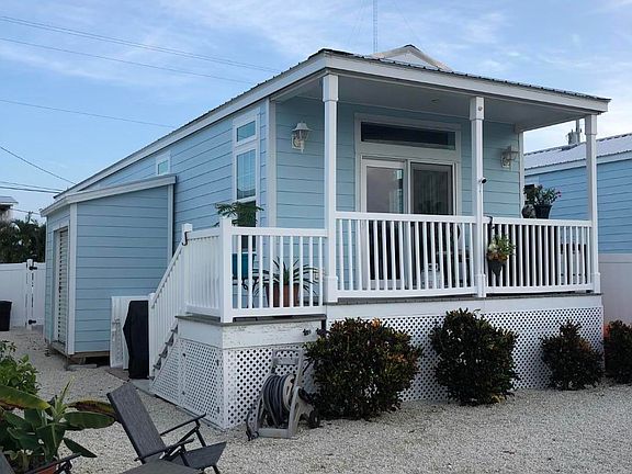 3rd image of 5031 5th Ave #18