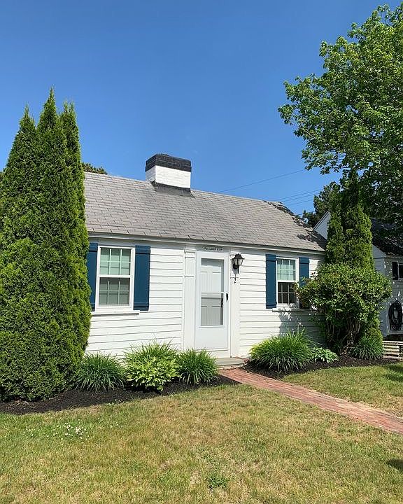 1st image of 42 King St #2