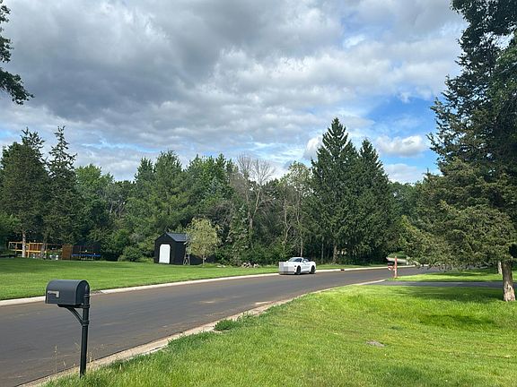 4th image of 1386 148th Ln NW