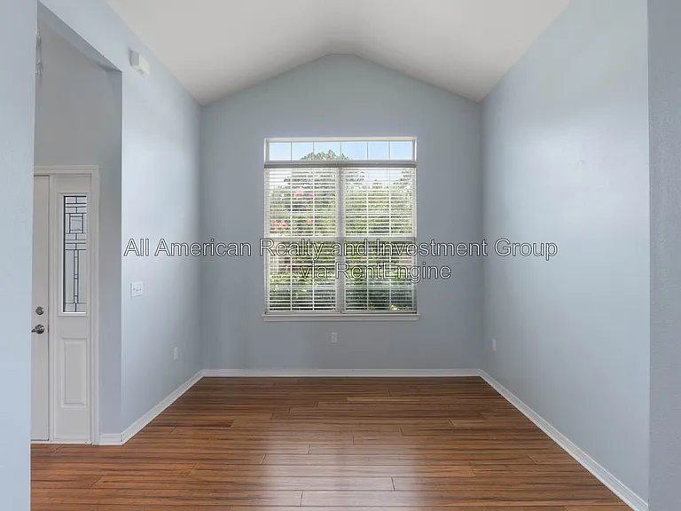 406 Peoria Blvd — Photo 5