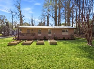 705 Sherwood Dr, Seneca, SC 29678