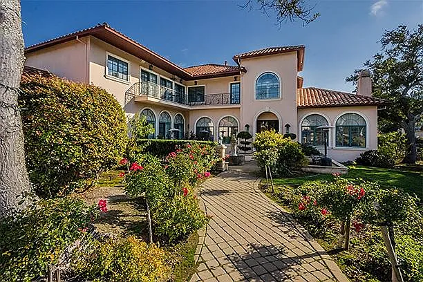 8 La Strada Ct photo 1