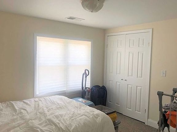 4th image of 214 Summit Ave #2NDFLOOR