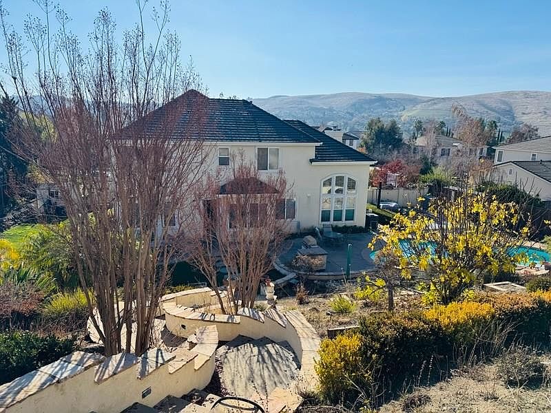 1st image of 5336 Laurel Canyon Dr
