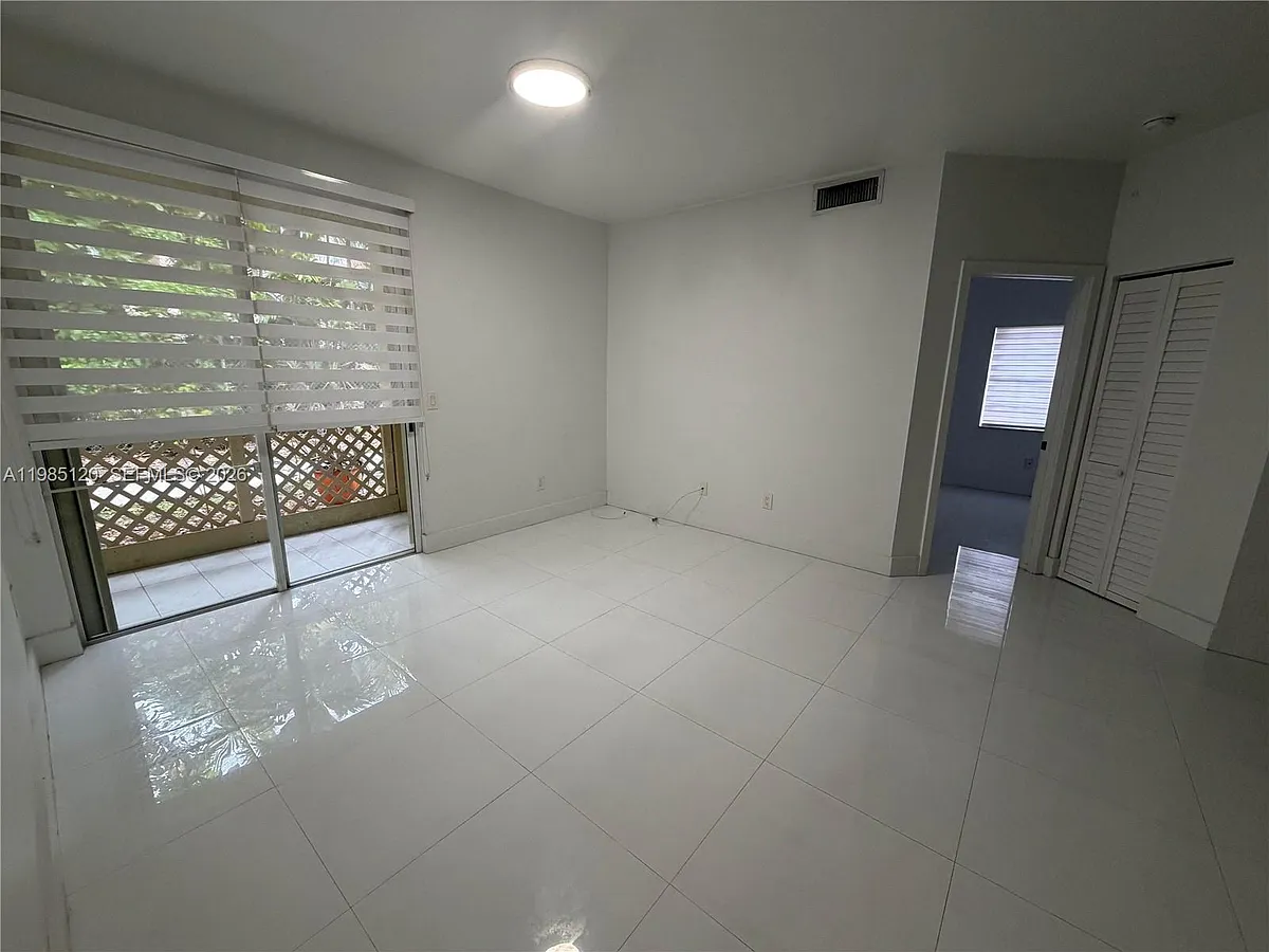 Building Photo - 18328 NW 68th Ave #I