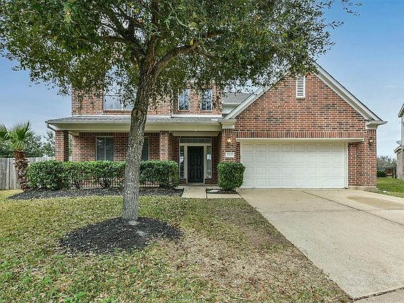 2nd image of 14435 Cabot Lodge Ln