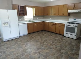 182 E Center St, Holts Summit, MO 65043