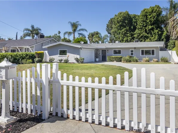 23265 Sylvan St, Woodland Hills, CA 91367