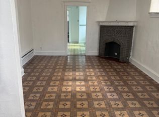 5901 Weymouth St FLOOR 1, Philadelphia, PA 19120