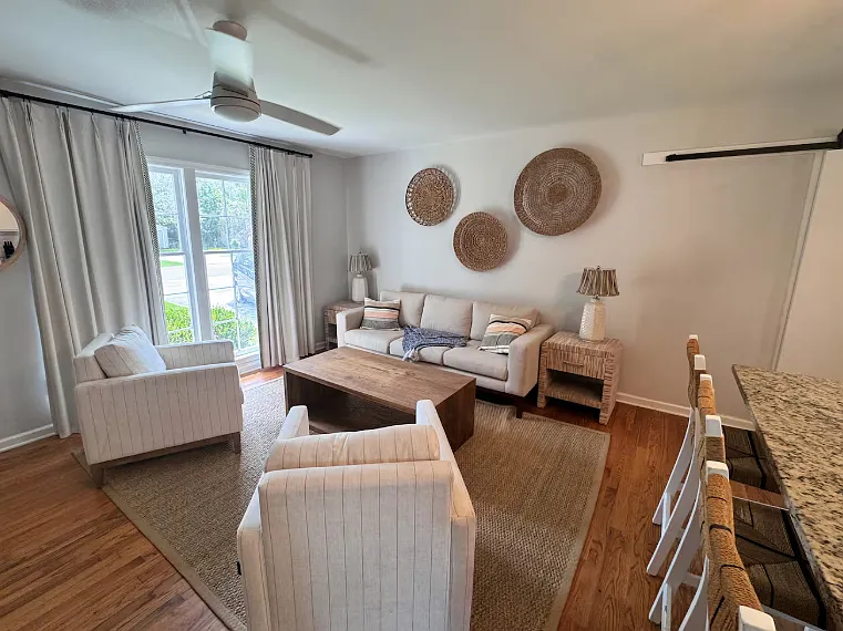 4 bed, 1576 sqft, $4,000 — Photo 4