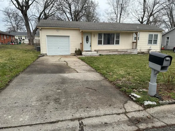 307 E Ohio St, Marshall, MO 65340