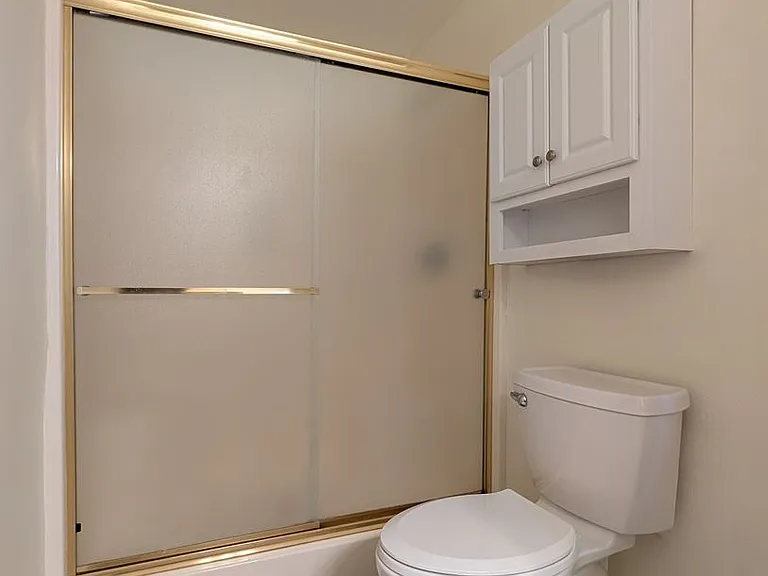 3657 Westleigh St — Photo 16