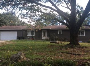 3150 Tegeler Rd, Gerald, MO 63037