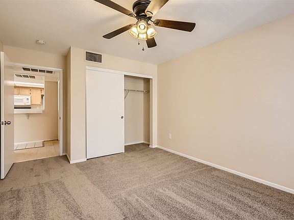 4th image of 1909 Mountain Hills Ct #1-206-1