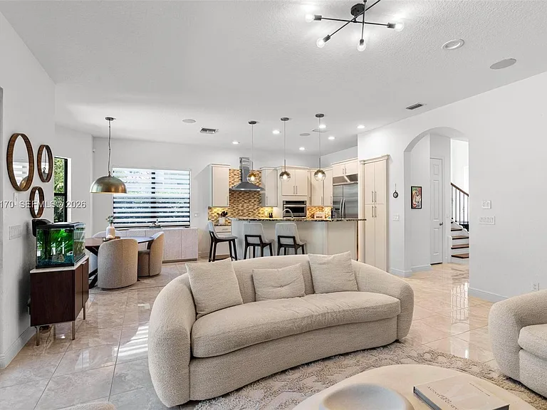 10185 Cameilla St — Photo 12