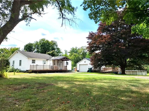 51 Bangall Rd, Parish, NY 13131