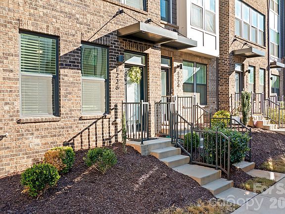 3rd image of 1226 Gleason Way