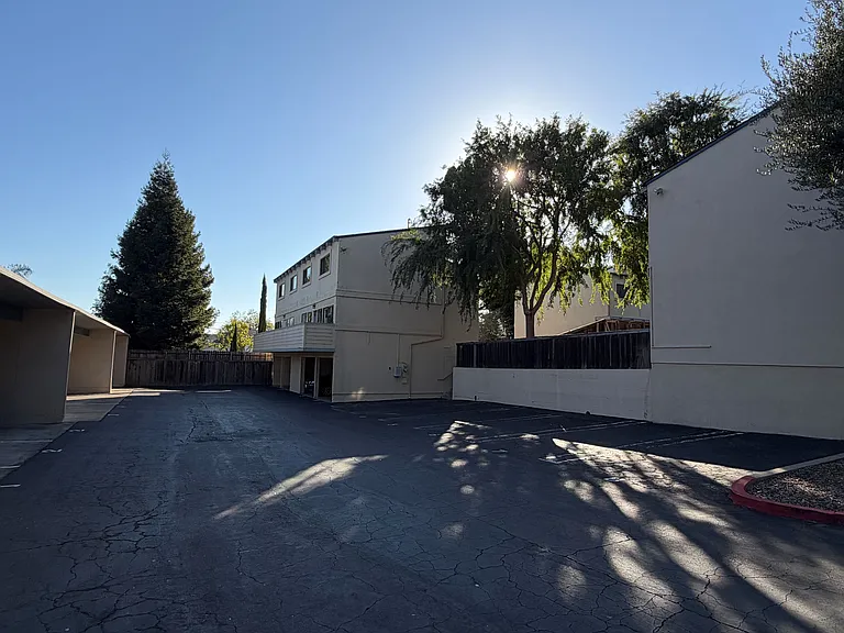 415 N Chorro St #5 — Photo 2