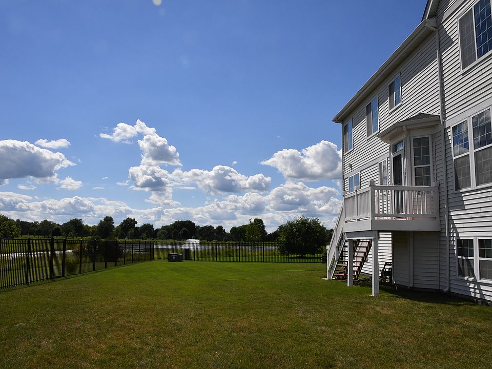2nd image of 10298 Lenox Ct