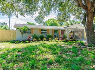 8942 Enchantment Dr, Largo, FL 33773