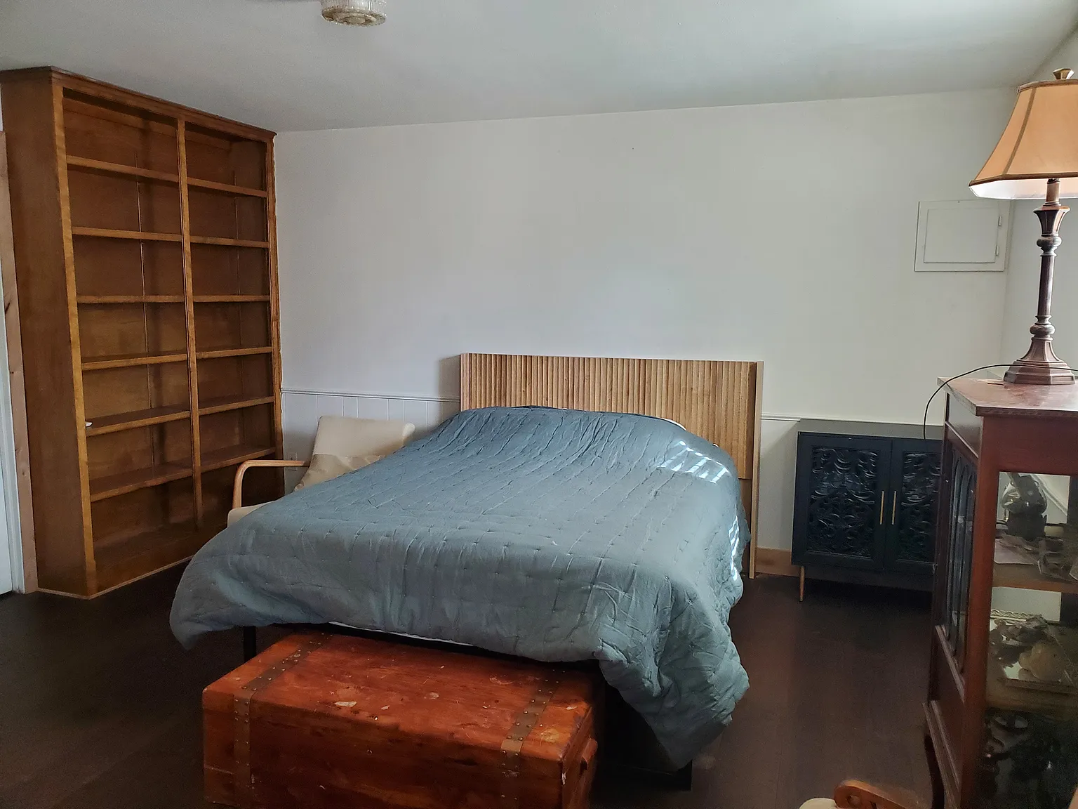 Studio, 300 sqft, $900 — Photo 3