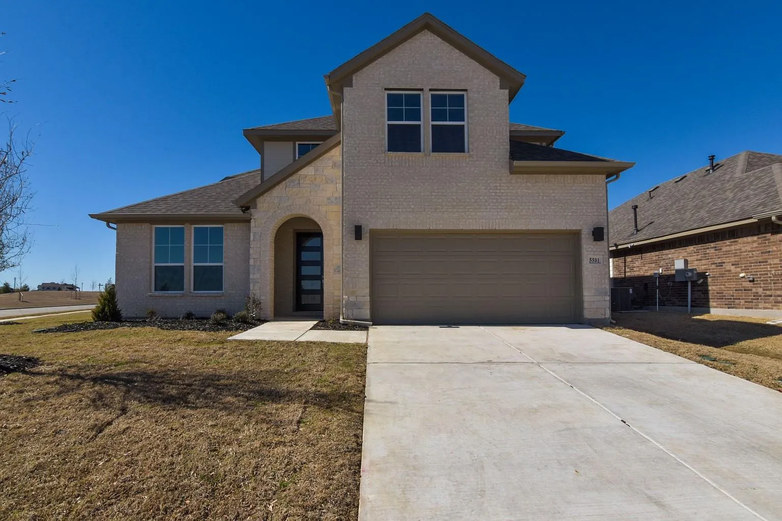 4 bed, 2533 sqft, $3,000 — Photo 4