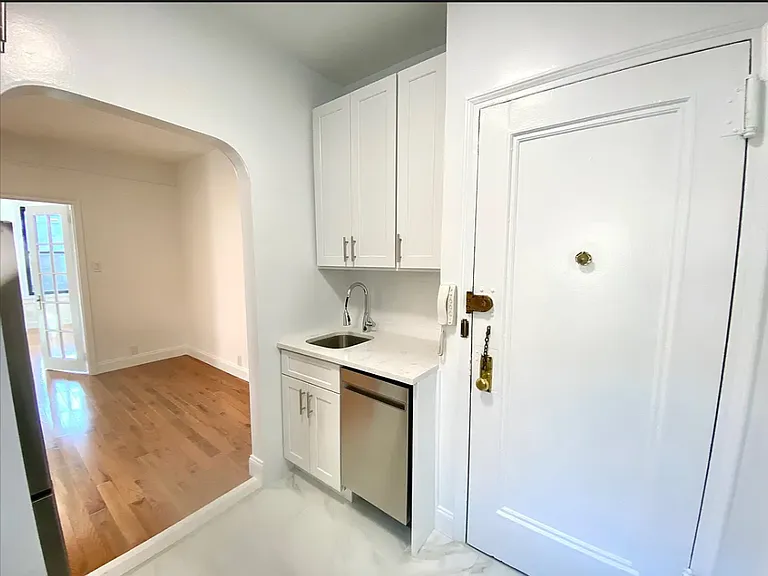 108 Mac Dougal St #5C — Photo 8