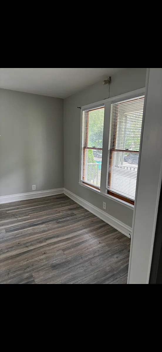 Building Photo - 823 Ashland Ave #1